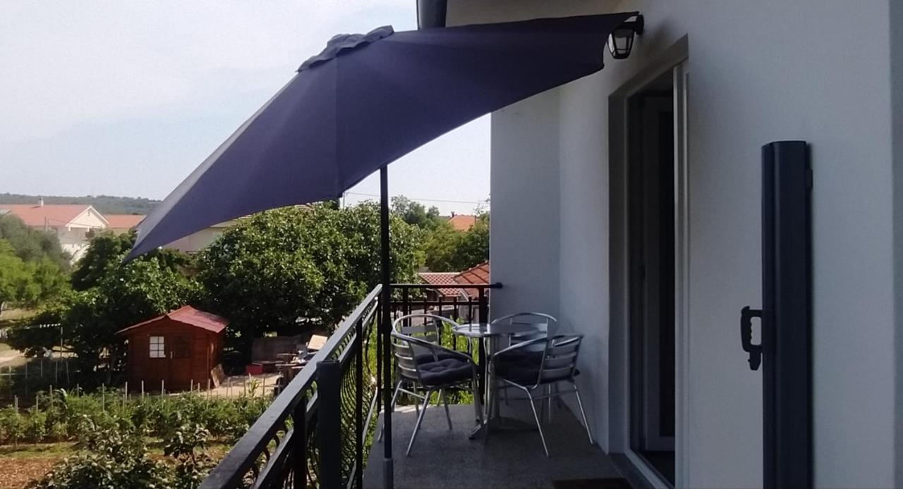 Apartman Greta Sukošan Dış mekan fotoğraf