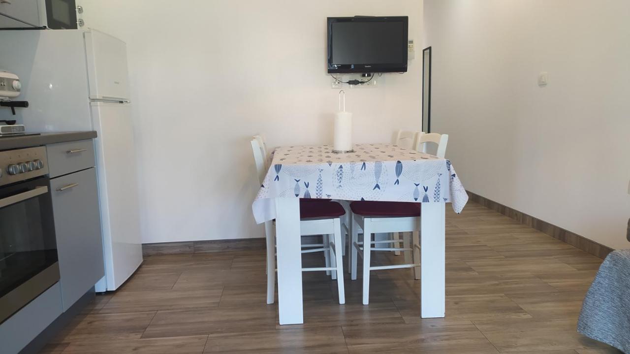 Apartman Greta Sukošan Dış mekan fotoğraf